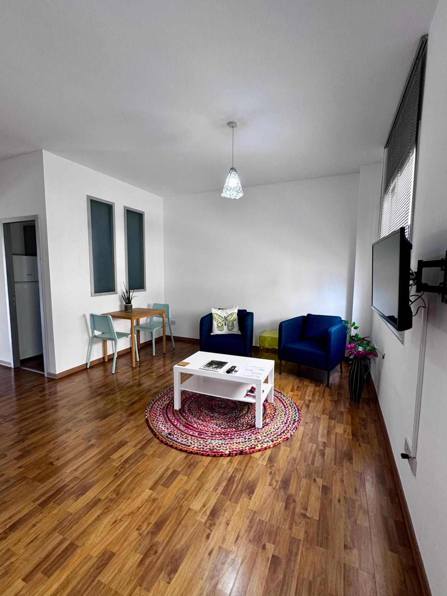 Lovely Studio Apartment In Pafos المظهر الخارجي الصورة